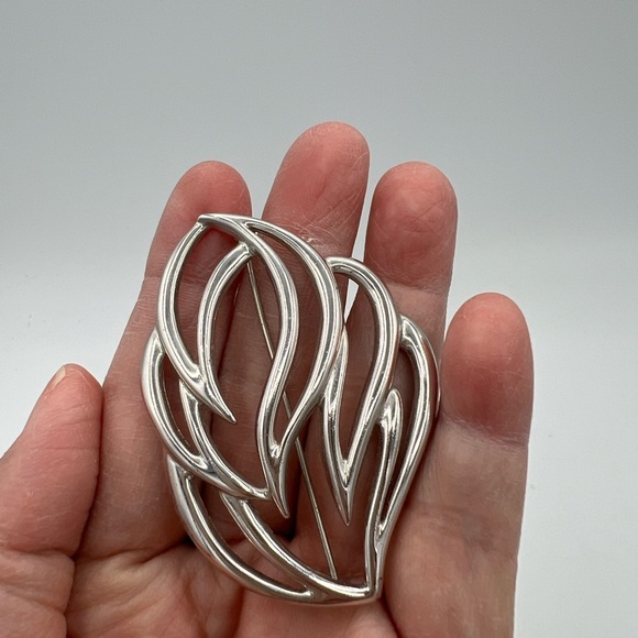 Jewelry - Silver tone Abstract Flame Brooch - Modern & Stylish